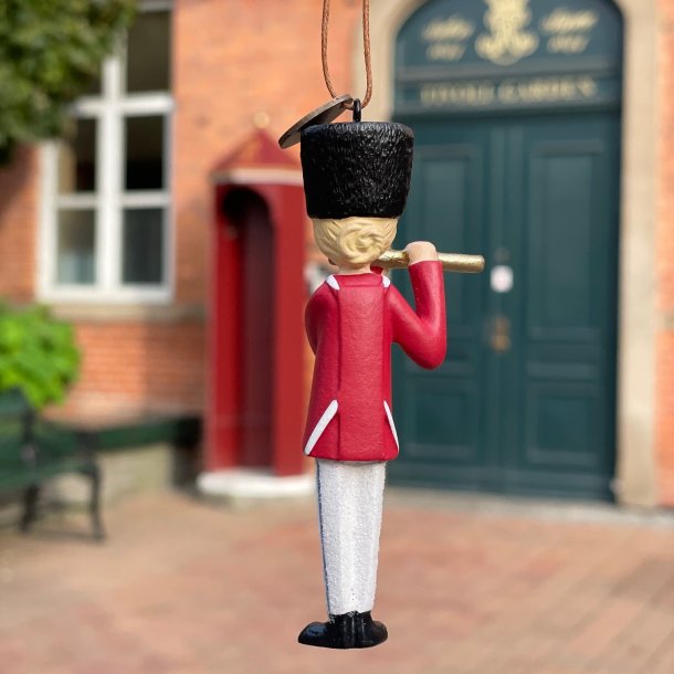 Ornament - Tivoli guards woman with flute